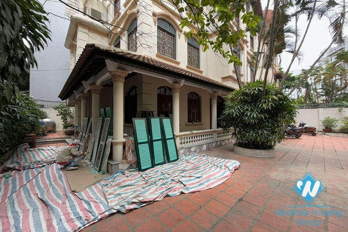 Spacious four bedrooms house with large yard for rent in Tay Ho ward, Ha Noi